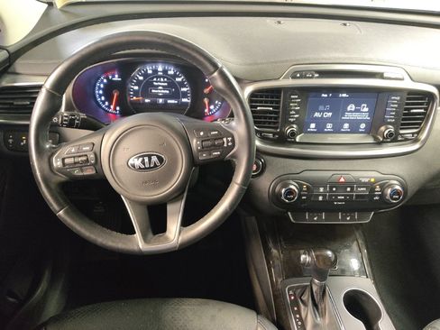 Used 2018 Kia Sorento EX FWD image 22