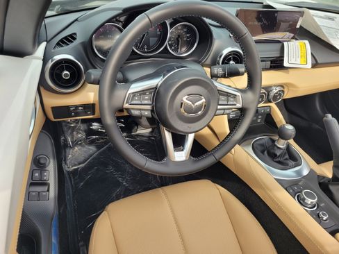 New 2025 MAZDA MX-5 Miata RF Grand Touring image 7