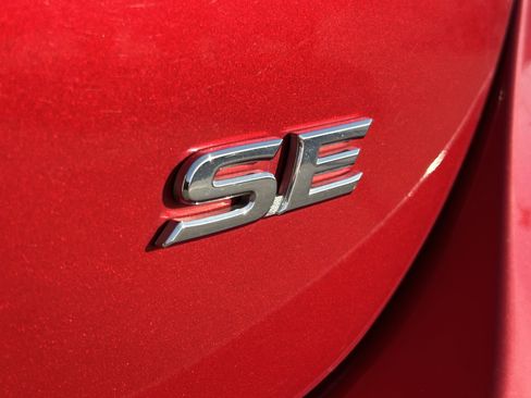 Certified 2023 Toyota Camry SE image 9