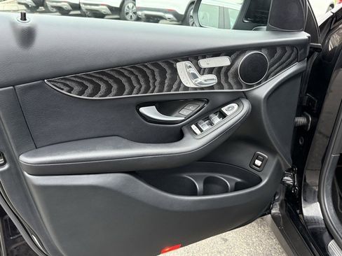 Used 2017 Mercedes-Benz GLC 300 4MATIC image 18