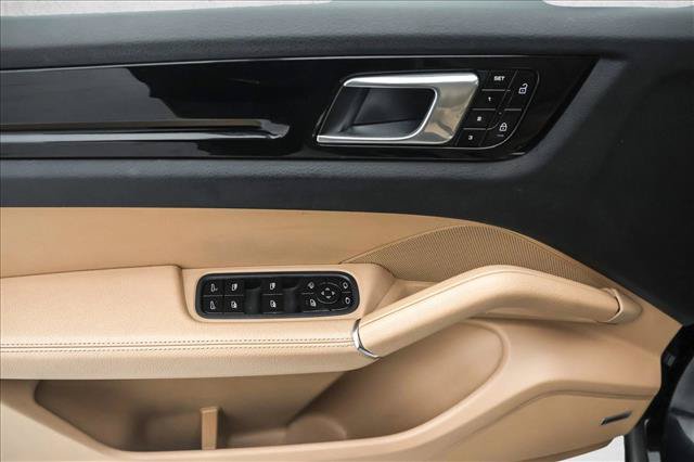 Used 2020 Porsche Cayenne AWD/4WD image 14