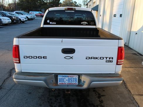 Used 2003 Dodge Dakota SLT w/ Deluxe Convenience Group image 14
