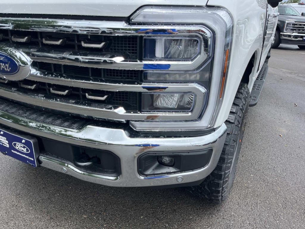 New 2026 Ford F250 King Ranch w/ Tremor Off-Road Package AWD/4WD image 10