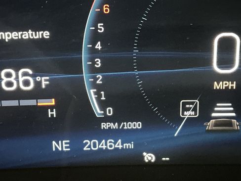 Used 2024 Cadillac XT4 Sport image 29