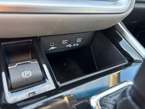 Used 2021 Subaru Outback Limited w/ Popular Package #2 AWD/4WD image 22