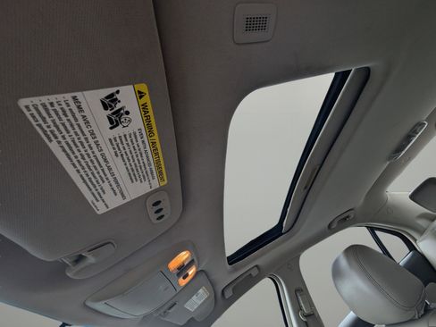 Used 2012 Ford Fusion SEL image 17