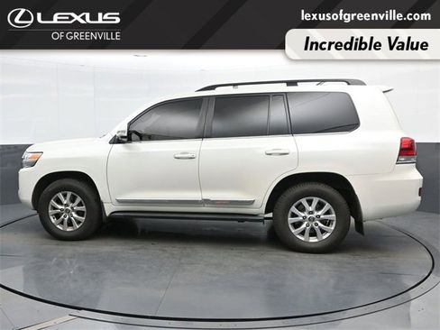 Used 2018 Toyota Land Cruiser w/ Carpet Mat Package image 5