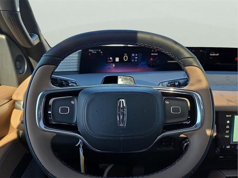 New 2025 Lincoln Navigator Black Label image 19