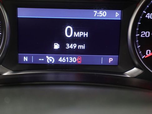 Used 2024 GMC Terrain SLT AWD/4WD image 37