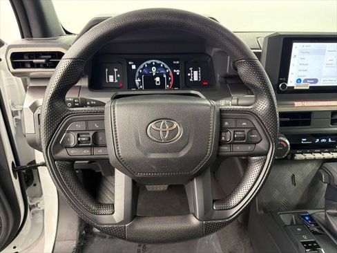 Certified 2026 Toyota Tacoma SR5 AWD/4WD image 24