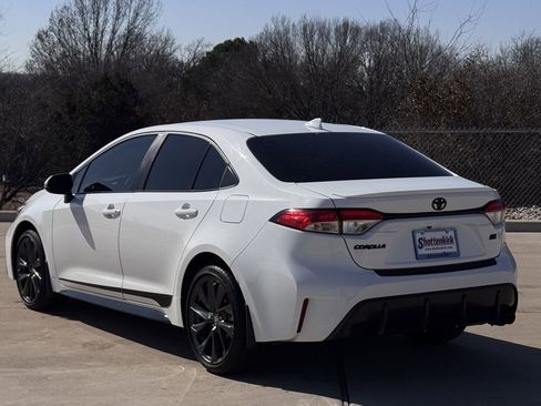 Used 2025 Toyota Corolla SE FWD image 4