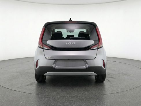 Used 2025 Kia Soul LX w/ LX Technology Package image 7