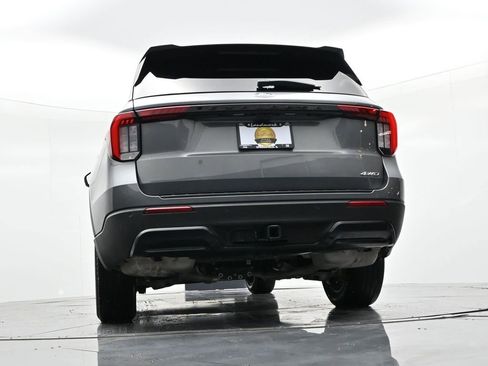 Used 2025 Ford Explorer ST-Line image 22