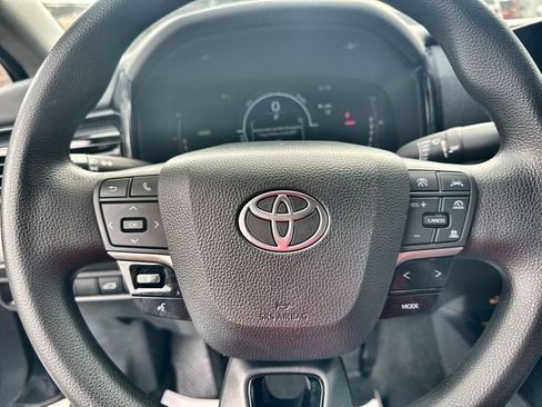 Used 2025 Toyota Camry LE image 23