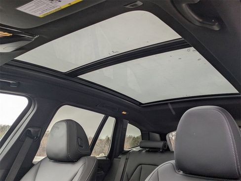 Used 2024 BMW X3 xDrive30i w/ Convenience Package image 12