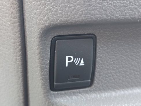 Used 2020 Nissan NV200 SV w/ Sliding Glass Door Package FWD image 31