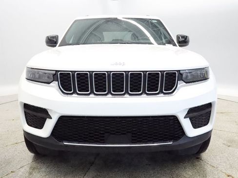 Certified 2024 Jeep Grand Cherokee Laredo X w/ Luxury Tech Group I image 12