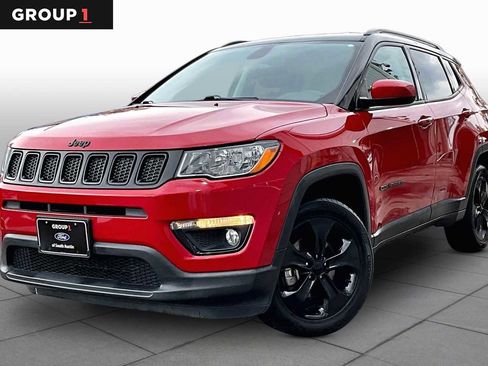 Used 2021 Jeep Compass Latitude image 1