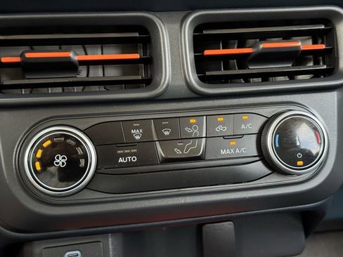Certified 2024 Ford Maverick XLT FWD image 18