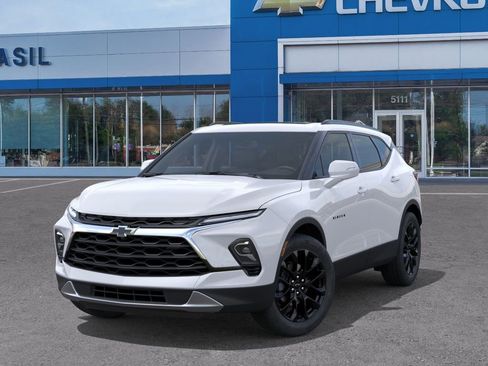 New 2026 Chevrolet Blazer LT w/ LPO, Black Sport Package AWD/4WD image 6