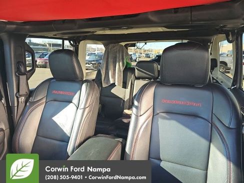 Used 2018 Jeep Wrangler Unlimited Rubicon image 10