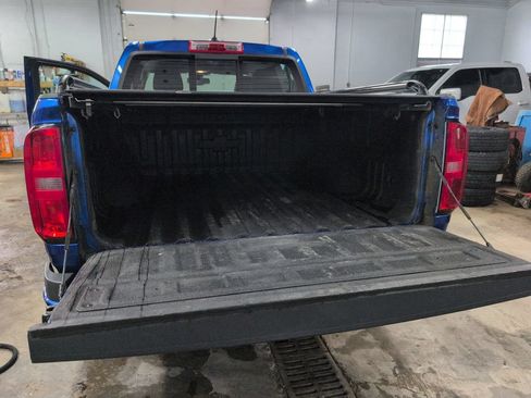 Used 2018 Chevrolet Colorado Z71 AWD/4WD image 19