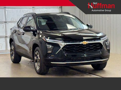 New 2026 Chevrolet Trax LT FWD image 1