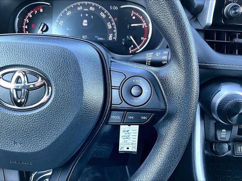 Used 2025 Toyota RAV4 LE FWD image 25