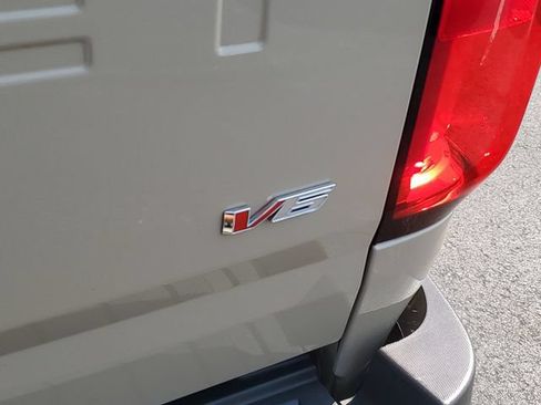 Used 2021 Chevrolet Colorado Z71 AWD/4WD image 8