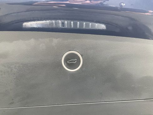 Used 2018 Tesla Model X 100D image 10