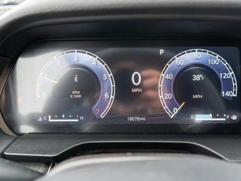 Used 2023 Jeep Grand Cherokee Altitude image 24