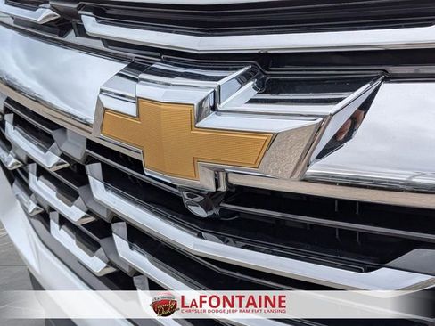 Used 2025 Chevrolet Equinox LT image 9