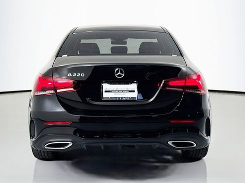 Used 2022 Mercedes-Benz A 220 image 4
