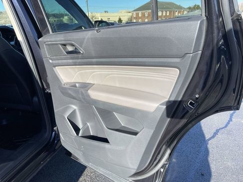 Used 2021 Volkswagen Atlas SE image 22