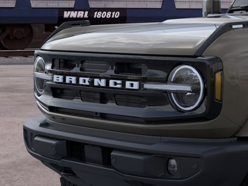 New 2026 Ford Bronco Outer Banks AWD/4WD image 28