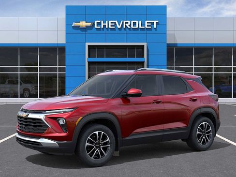 New 2026 Chevrolet TrailBlazer LT w/ LT Cold Weather Package AWD/4WD image 2