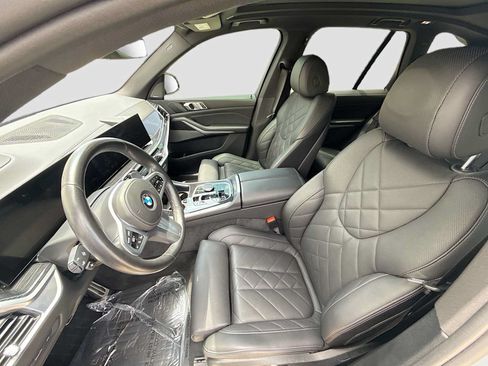 Certified 2024 BMW X5 xDrive40i w/ M Sport Package AWD/4WD image 13