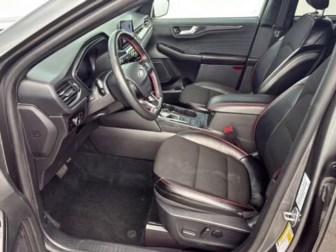 Used 2025 Ford Escape ST-Line Select AWD/4WD image 27
