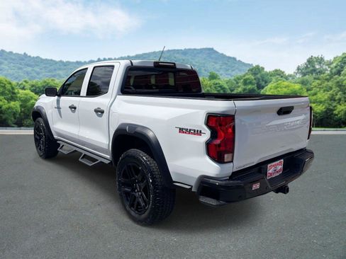 Used 2025 Chevrolet Colorado Trail Boss AWD/4WD image 22