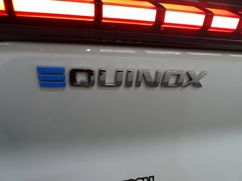 Used 2025 Chevrolet Equinox EV LT w/ Convenience Package FWD image 23