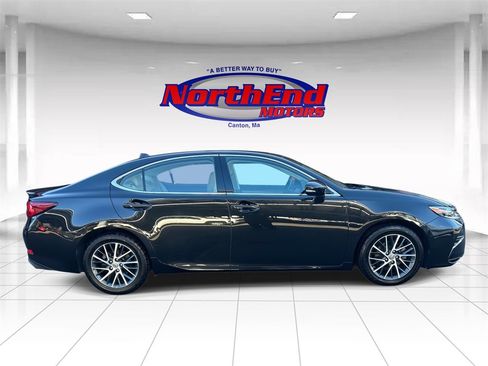 Used 2017 Lexus ES 350 w/ Navigation System Package image 2