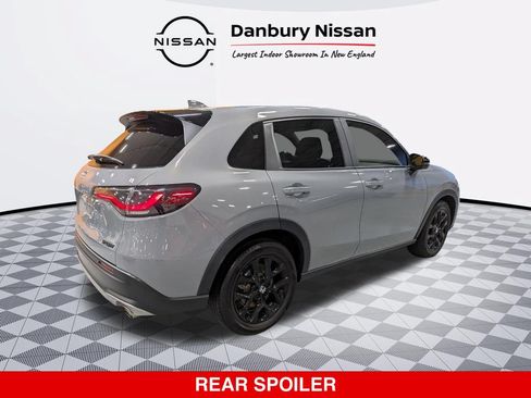 Used 2024 Honda HR-V Sport image 3