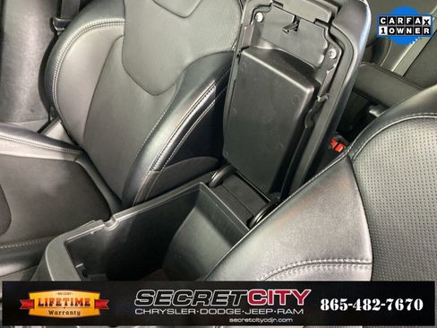 Used 2022 Jeep Cherokee Latitude Lux w/ Sun & Sound Group image 26