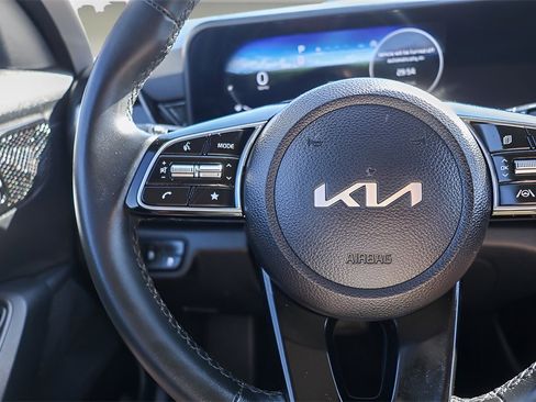 Used 2024 Kia Seltos S image 12