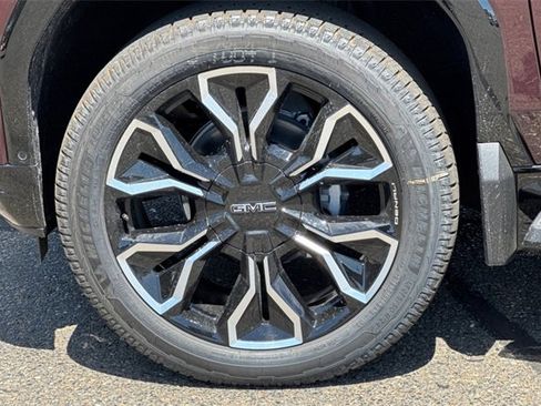 New 2025 GMC Sierra EV Denali image 31