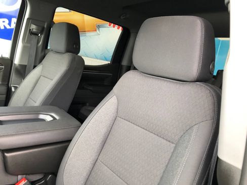 Used 2026 Chevrolet Silverado 1500 LT AWD/4WD image 17
