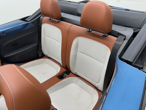 Used 2017 Volkswagen Beetle 1.8T Classic image 16