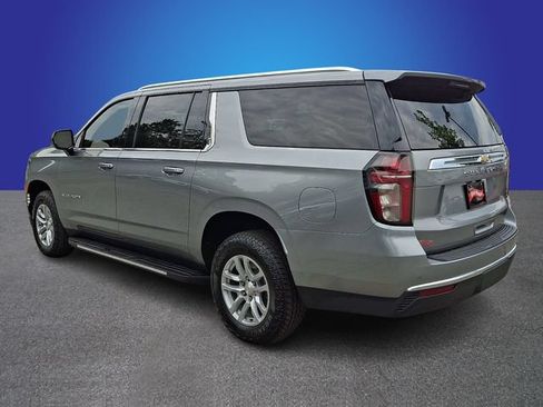 Used 2023 Chevrolet Suburban LT AWD/4WD image 6