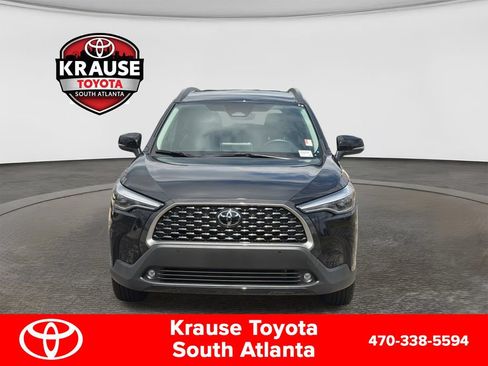 Used 2023 Toyota Corolla Cross XLE AWD/4WD image 2