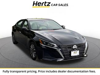 Used 2025 Nissan Altima 2.5 SV FWD video 1